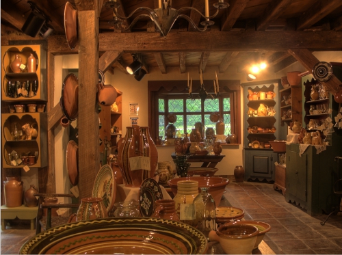interiorsmall.jpg